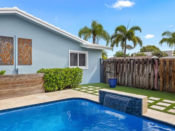 5401 NE 17th Ter, Fort Lauderdale FL 33334