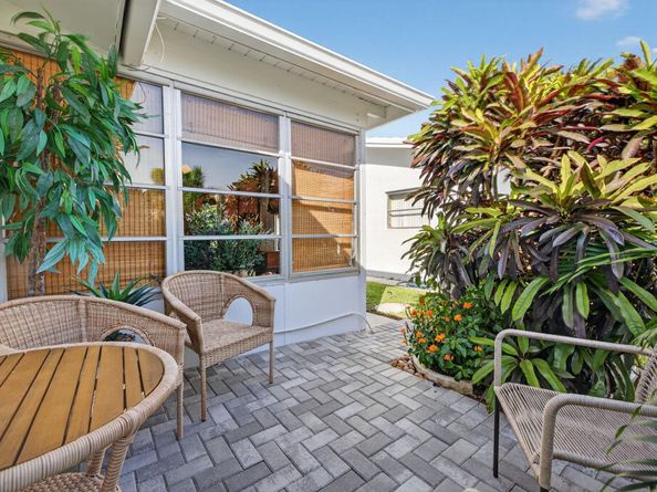 2550 E Golf Blvd, Pompano Beach FL 33064