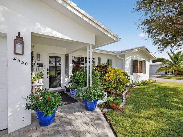 2550 E Golf Blvd, Pompano Beach FL 33064