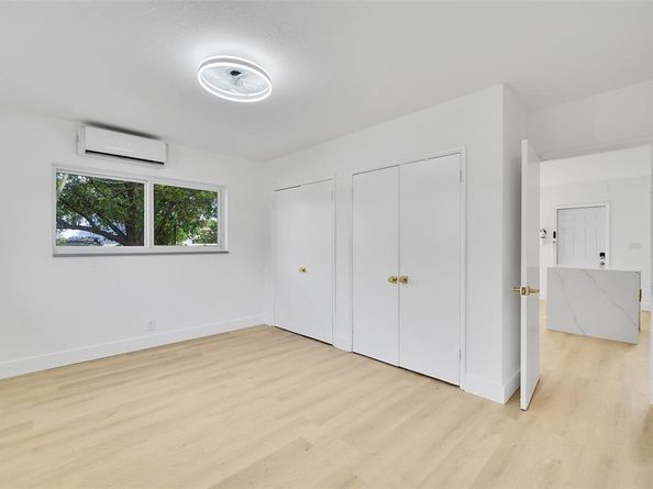 513 SW 15th St, Fort Lauderdale FL 33315