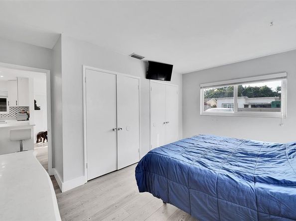 513 SW 15th St, Fort Lauderdale FL 33315