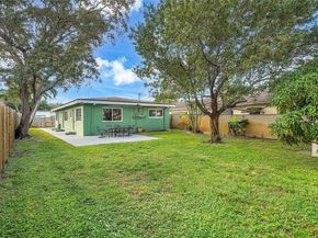 513 SW 15th St, Fort Lauderdale FL 33315