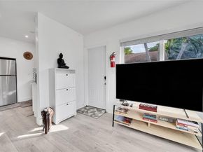 513 SW 15th St, Fort Lauderdale FL 33315