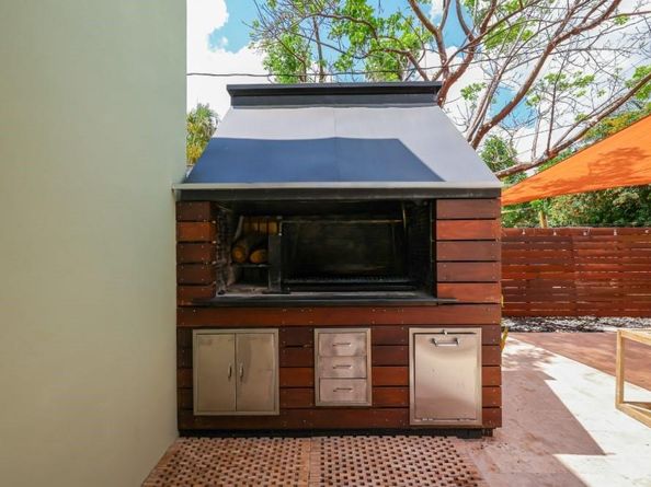 1213 Cordova Rd, Fort Lauderdale FL 33316