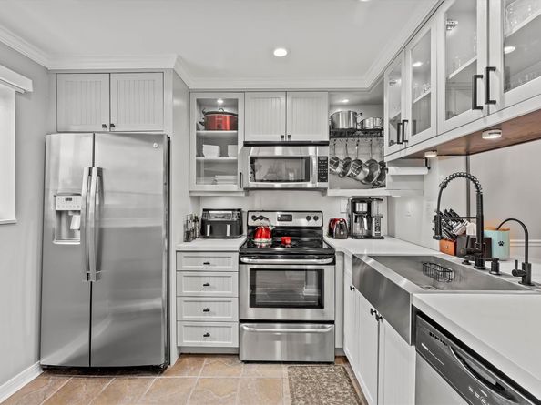 2761 S Oakland Forest Dr 204, Oakland Park FL 33309