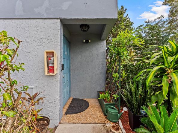 2761 S Oakland Forest Dr 204, Oakland Park FL 33309