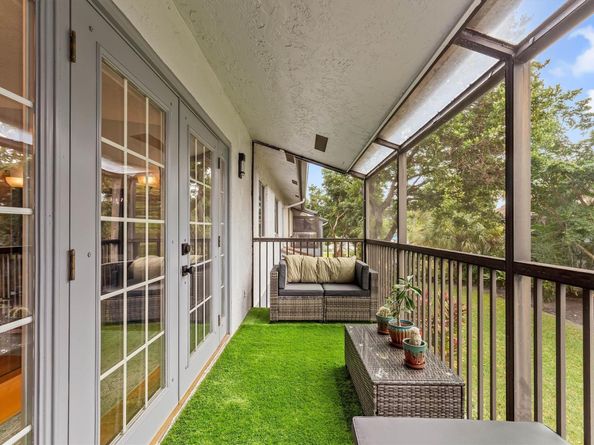 2761 S Oakland Forest Dr 204, Oakland Park FL 33309