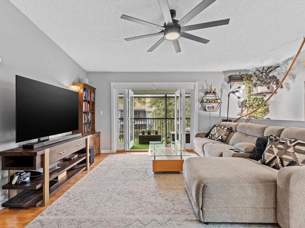 2761 S Oakland Forest Dr 204, Oakland Park FL 33309