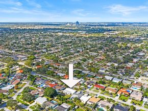 4314 Roosevelt St, Hollywood FL 33021