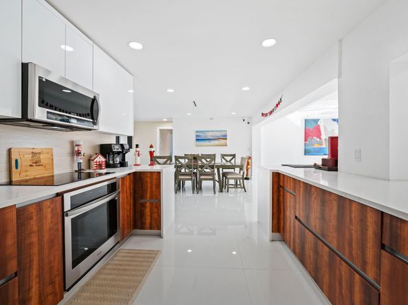 4314 Roosevelt St, Hollywood FL 33021