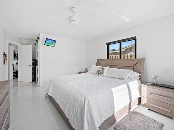 4314 Roosevelt St, Hollywood FL 33021