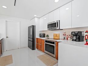 4314 Roosevelt St, Hollywood FL 33021