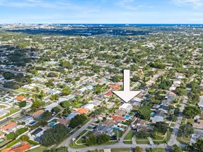 4314 Roosevelt St, Hollywood FL 33021