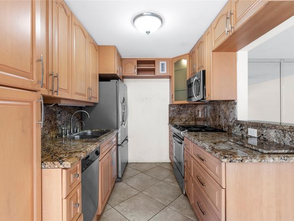 1081 Westbury H 1081, Deerfield Beach FL 33442