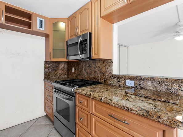 1081 Westbury H 1081, Deerfield Beach FL 33442