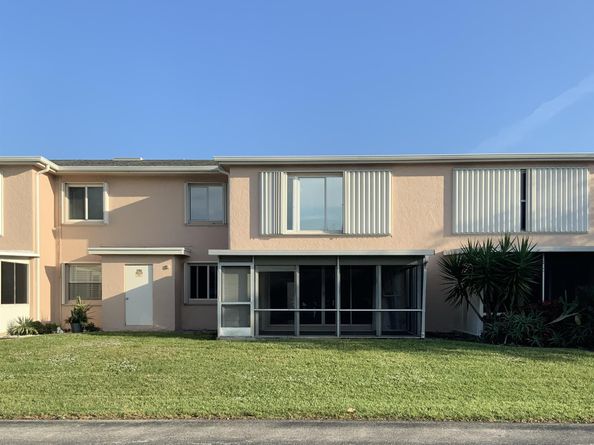 1621 NW 18th Avenue 102, Delray Beach FL 33445