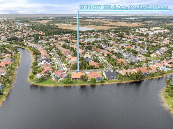 1011 NW 193rd Ave, Pembroke Pines FL 33029