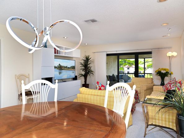 9259 Vista Del Lago 18J, Boca Raton FL 33428