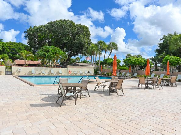 9259 Vista Del Lago 18J, Boca Raton FL 33428