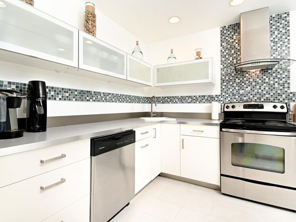 9259 Vista Del Lago 18J, Boca Raton FL 33428