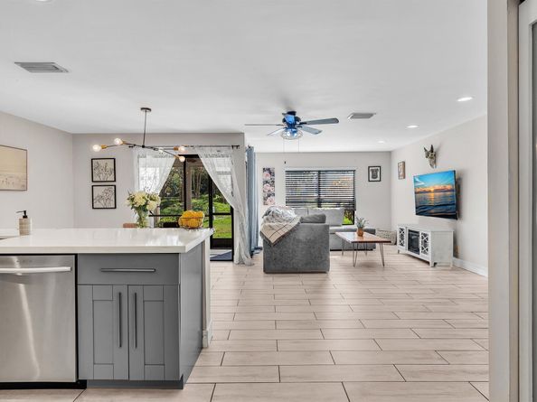 4441 NW 22nd Road 414, Coconut Creek FL 33066