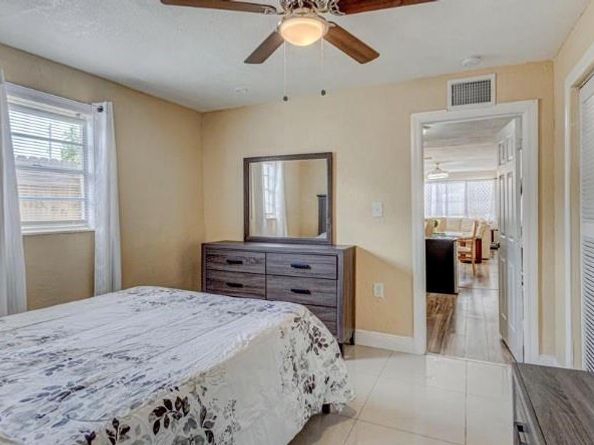 1105 W 34th St, Riviera Beach FL 33404