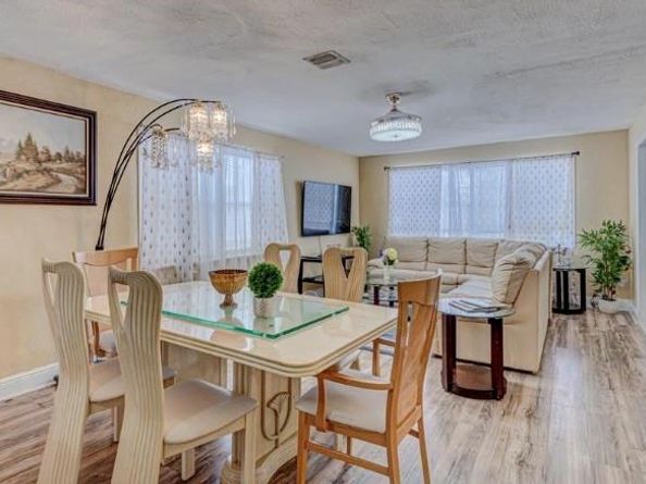 1105 W 34th St, Riviera Beach FL 33404