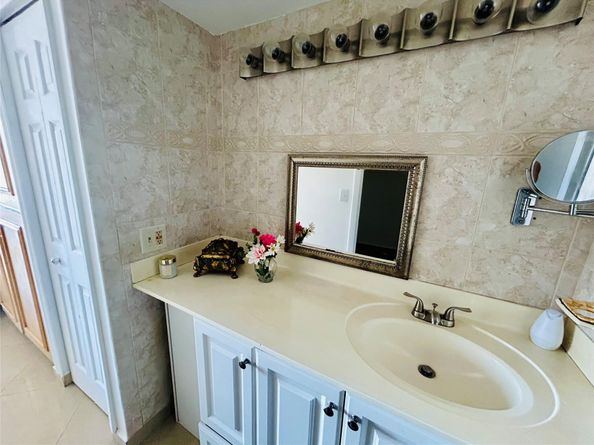 7040 Coral Way 501, Miami FL 33155