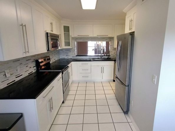 4735 E Lucerne Lakes Boulevard E 413, Lake Worth FL 33467