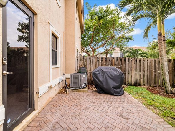 9627 Town Parc Cir S., Parkland FL 33076