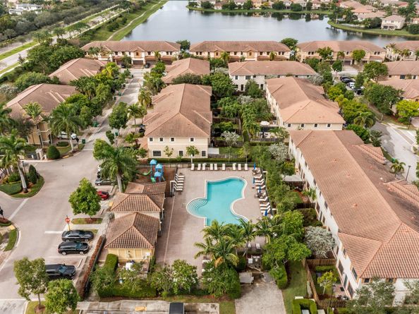 9627 Town Parc Cir S., Parkland FL 33076