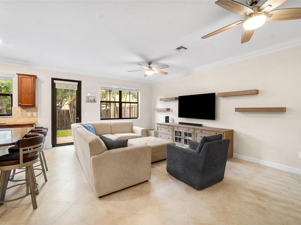 9627 Town Parc Cir S., Parkland FL 33076