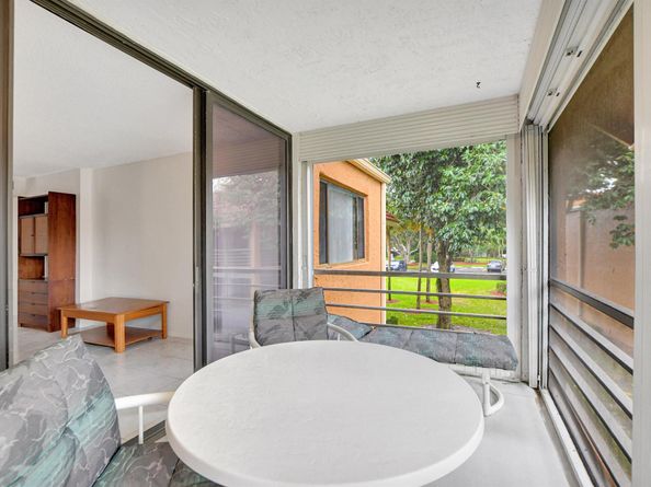 11255 Green Lake Drive 202, Boynton Beach FL 33437