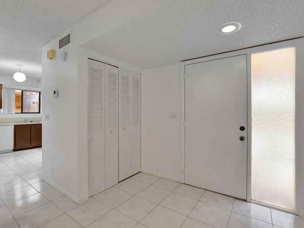 11255 Green Lake Drive 202, Boynton Beach FL 33437