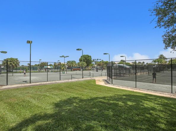 11255 Green Lake Drive 202, Boynton Beach FL 33437