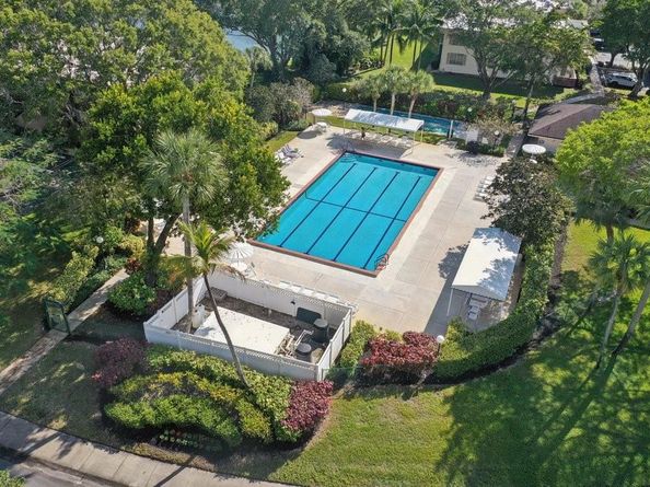 3960 Oaks Clubhouse Drive 502, Pompano Beach FL 33069