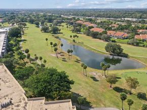3960 Oaks Clubhouse Drive 502, Pompano Beach FL 33069