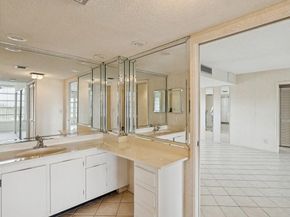 3960 Oaks Clubhouse Drive 502, Pompano Beach FL 33069