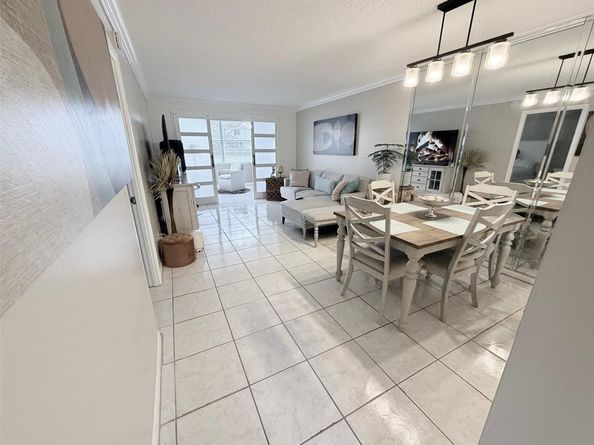 3040 Holiday Springs Blvd 110, Margate FL 33063