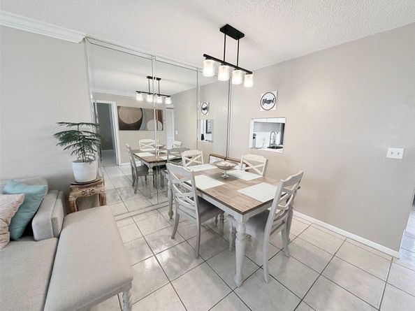 3040 Holiday Springs Blvd 110, Margate FL 33063