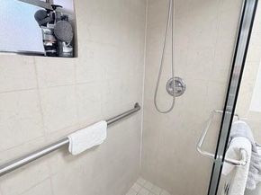 3040 Holiday Springs Blvd 110, Margate FL 33063