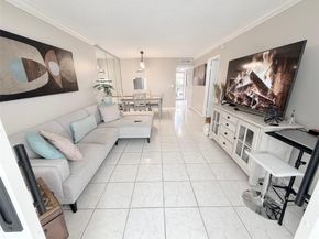 3040 Holiday Springs Blvd 110, Margate FL 33063