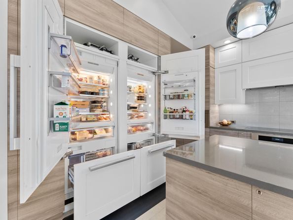 941 Iris Drive, Delray Beach FL 33483