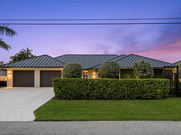 941 Iris Drive, Delray Beach FL 33483