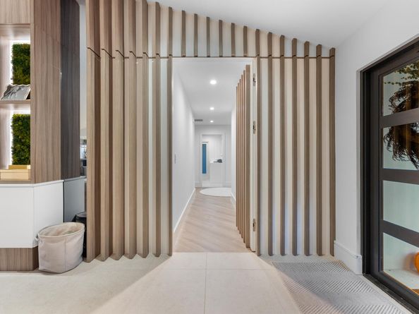 941 Iris Drive, Delray Beach FL 33483