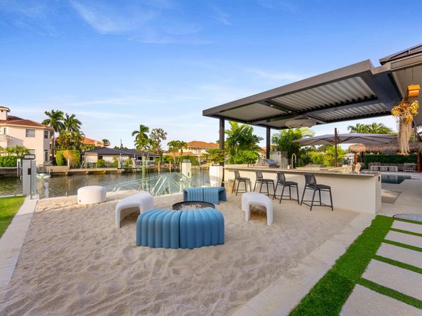 941 Iris Drive, Delray Beach FL 33483