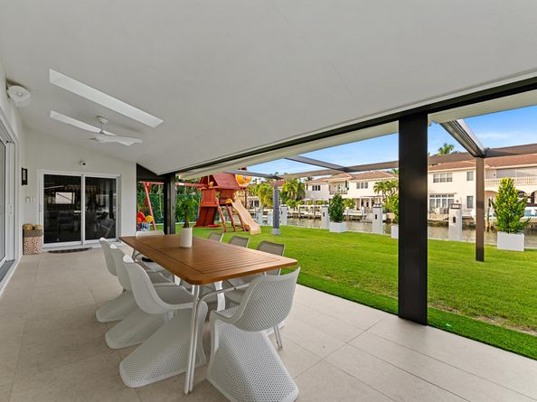 941 Iris Drive, Delray Beach FL 33483