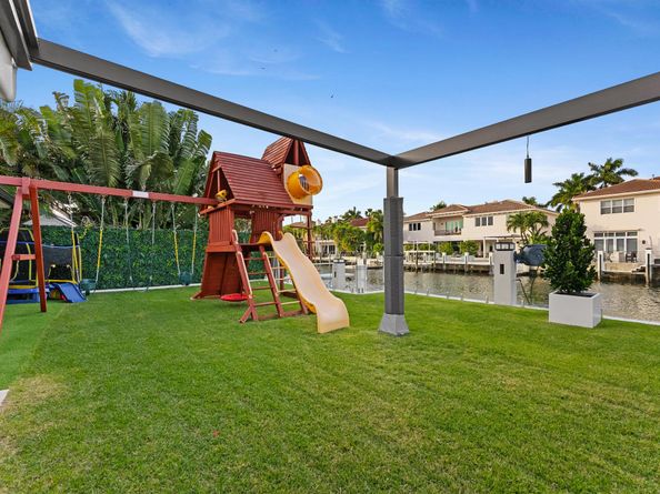 941 Iris Drive, Delray Beach FL 33483