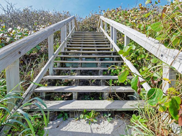 444 Zephyr Way, Juno Beach FL 33408