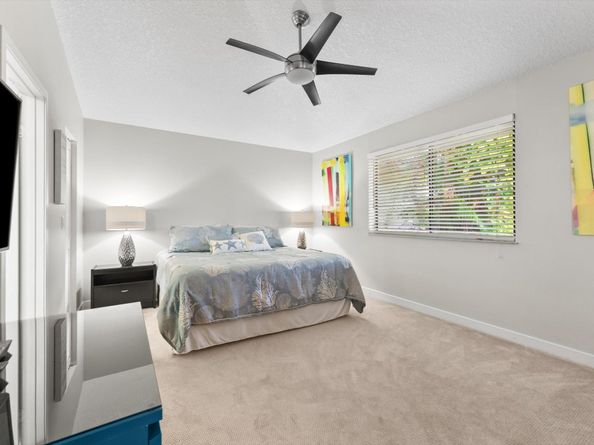 842 Club Dr 842, Palm Beach Gardens FL 33418